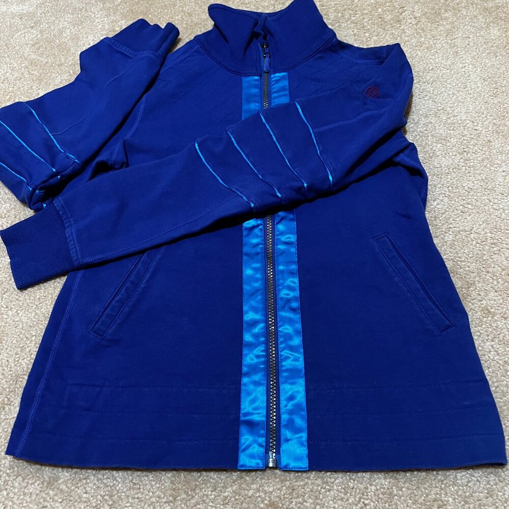 GUC- Lululemon Mogul Jacket - Blue (Size 6)